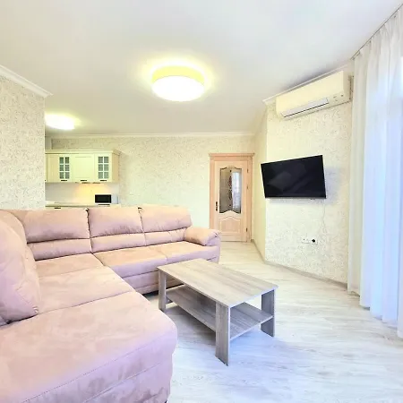 Sunrise Dreams With Free Parking *