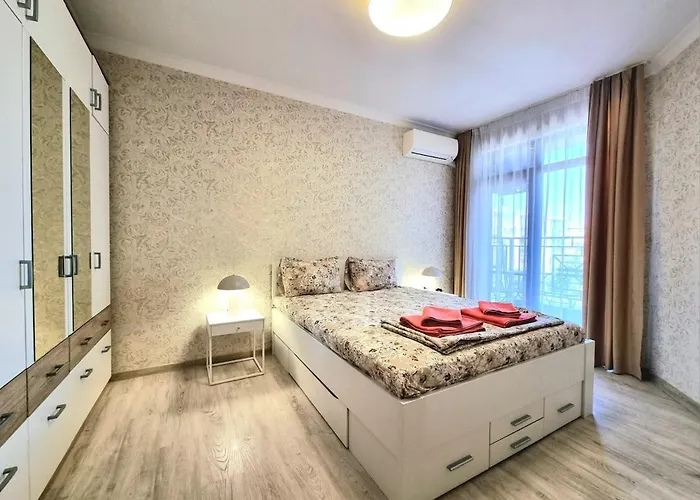 Sunrise Dreams With Free Parking